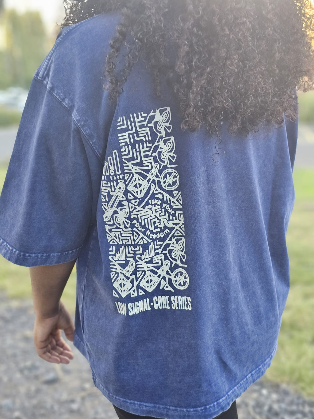 SIGNAL FORMING TEE -BOXY Mineral Wash Heavy Weight 275 gsm Blue